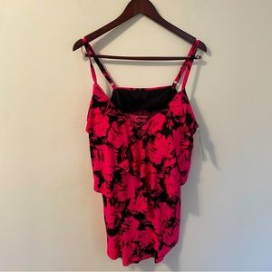 Size 3X womens swimwear swim top new with tags retails $35